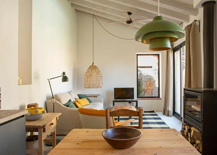 La Alberca Chica. Casa Parejas, Con Piscina Hébergement de vacances