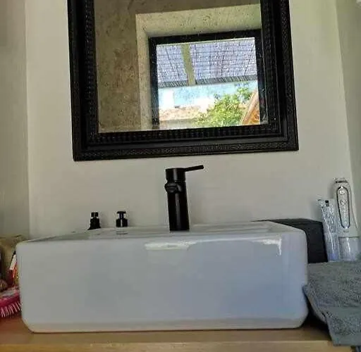 La Alberca Chica. Casa Parejas, Con Piscina Tenzuela