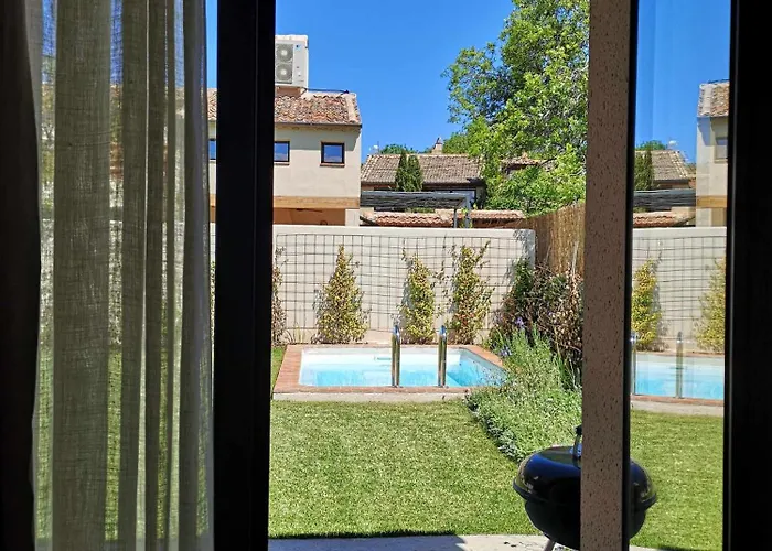 La Alberca Chica. Casa Parejas, Con Piscina Tenzuela